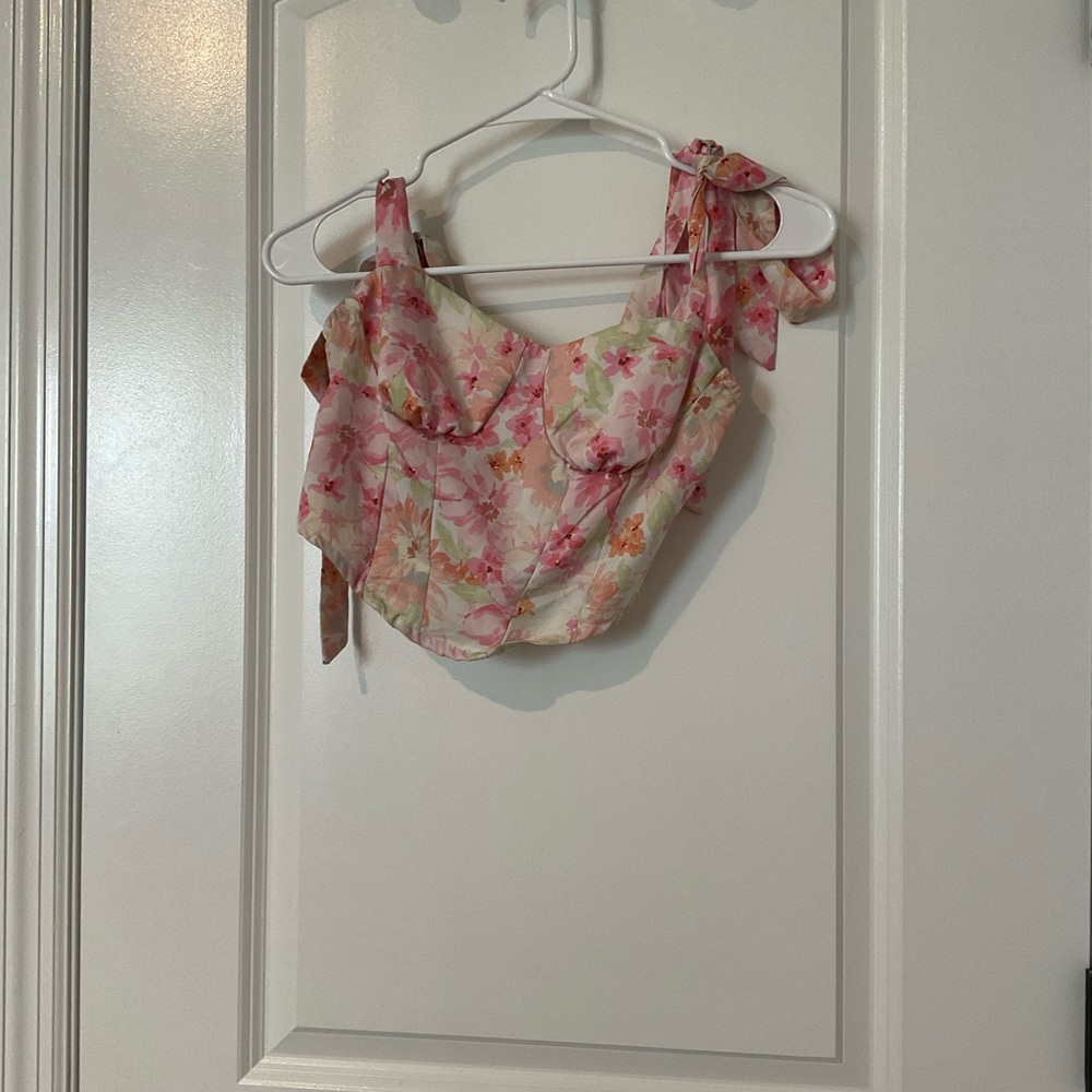 SHEIN Pink Floral Tie-Strap Crop Top